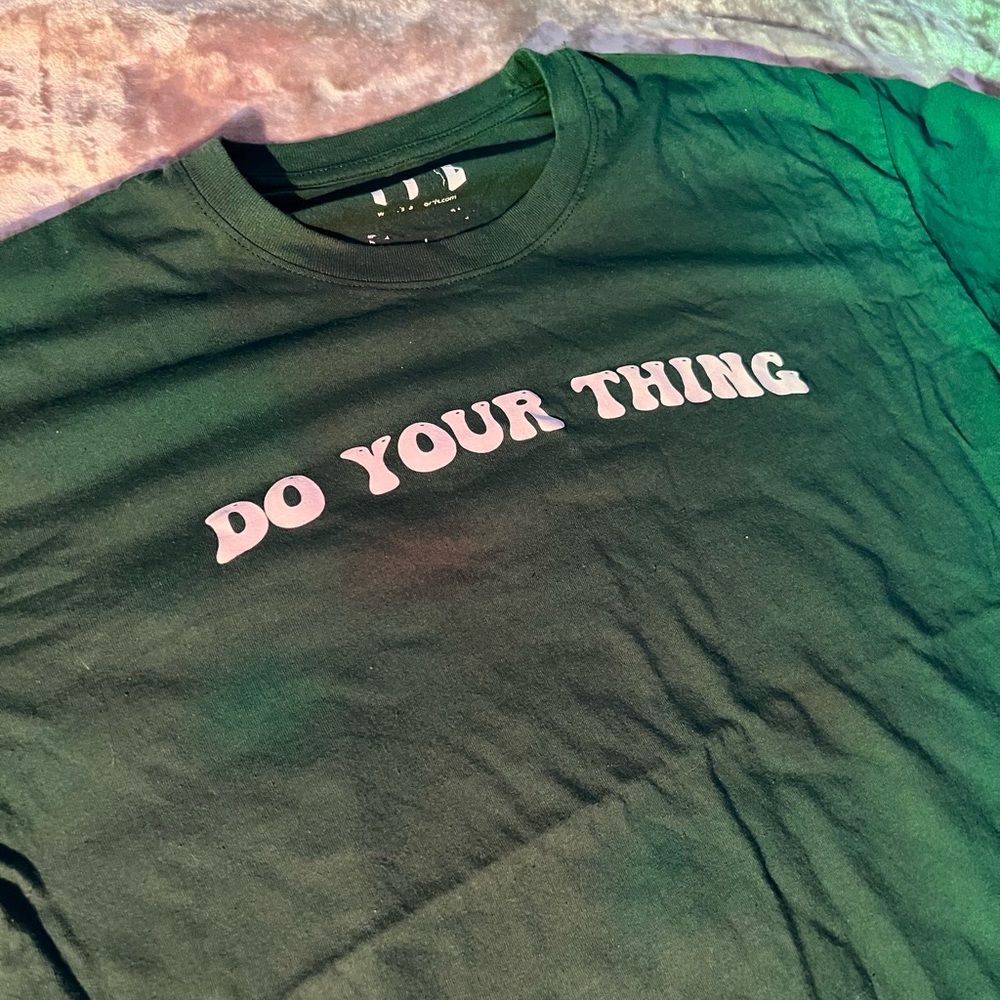Green Graphic Tee - Do Your Thing